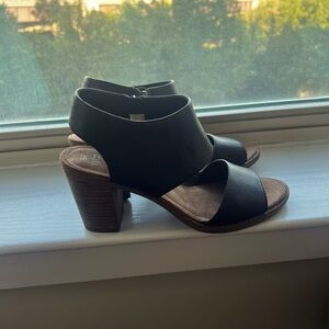 Majorca Cutout Black Heeled Sandals